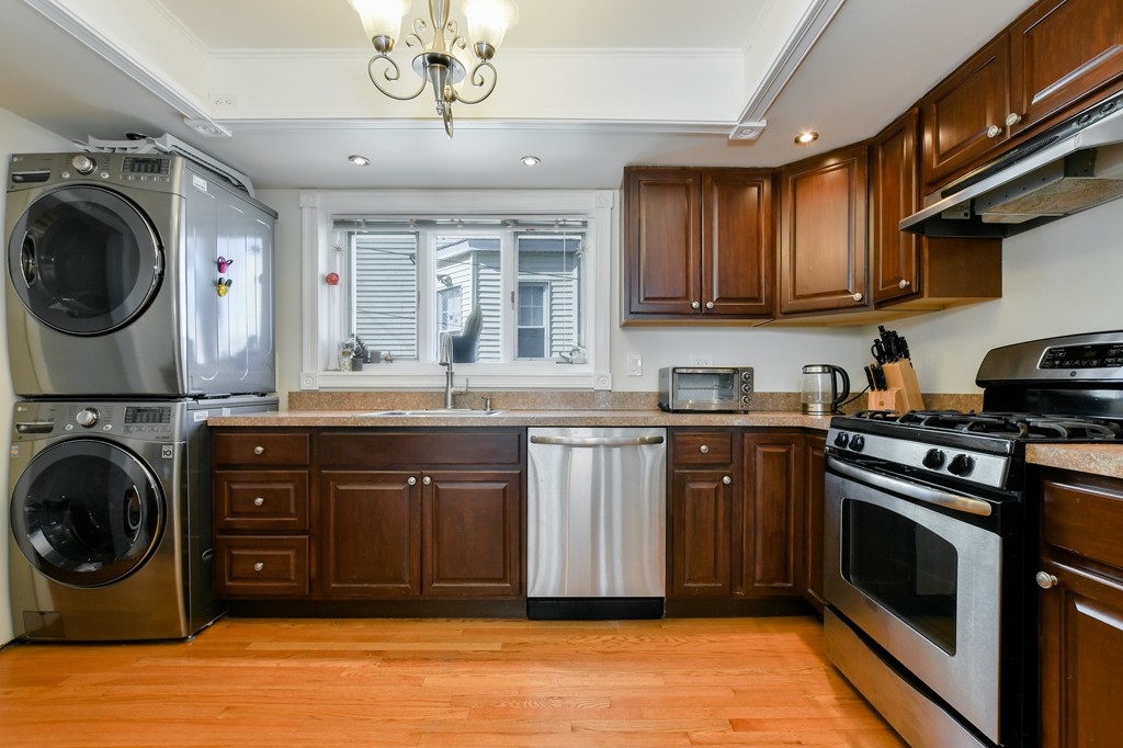 86 Reed Avenue Everett, MA 02149 - Photo 11 of 32 Gallery Image 11