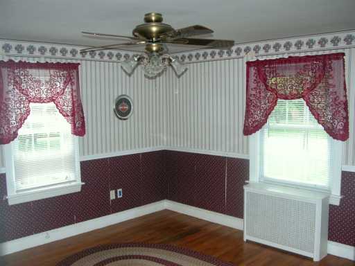 38 Delwood Road Warwick, RI 02889 - Photo 5 of 8 Other.