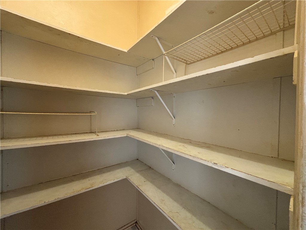 568 Jennifer Loop Orange Grove, TX 78372 - Photo 28 of 35 a view of an empty walk in closet