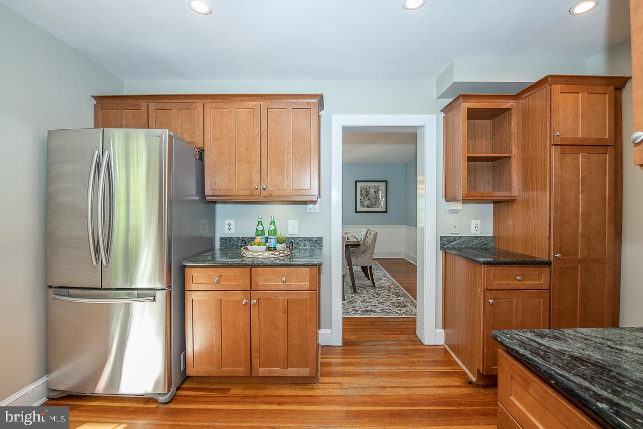 778 Upper Gulph Road Wayne, PA 19087 - Photo 14 of 36 Kitchen with pantry closet