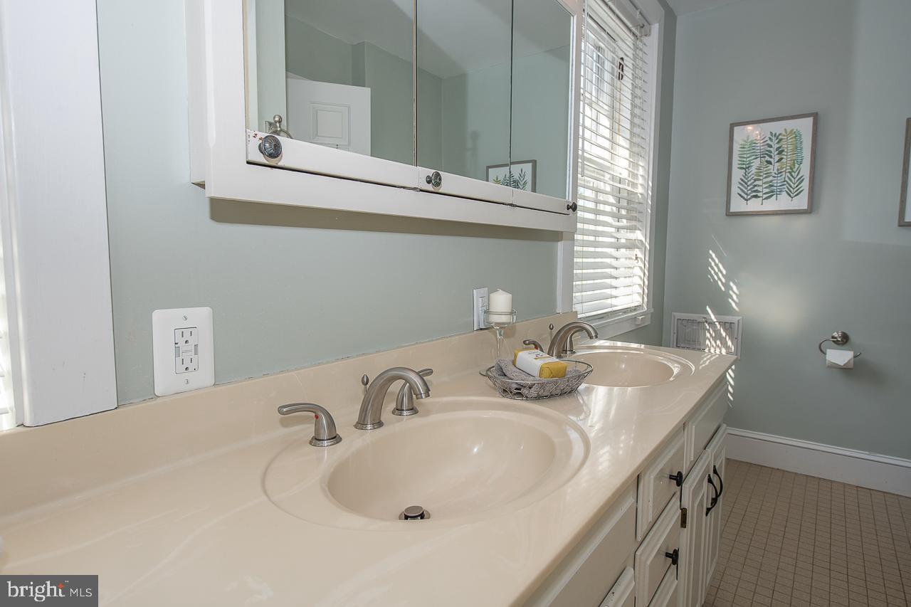 778 Upper Gulph Road Wayne, PA 19087 - Photo 27 of 36 Double sink vanity in full Bathroom