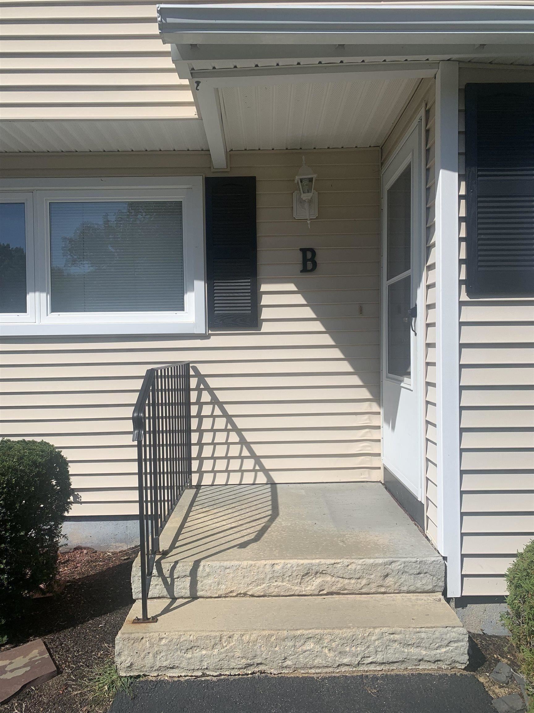 4 Cedarbrook Village, Unit B Rochester, NH 03867 - Photo 2 of 32