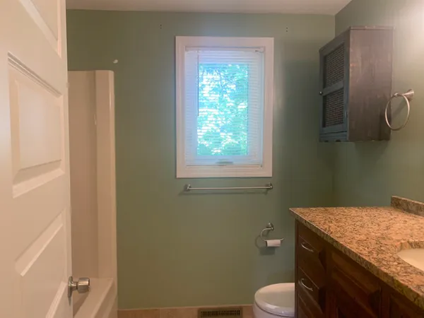 $2,495 | 4 Cedarbrook Village, Unit B, Rochester, NH 03867