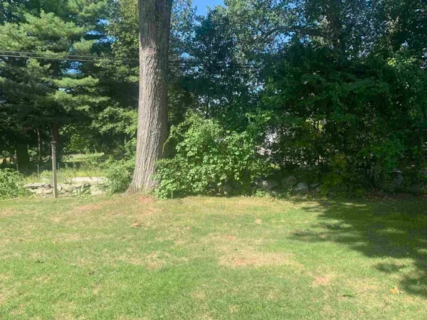 $2,495 | 4 Cedarbrook Village, Unit B, Rochester, NH 03867