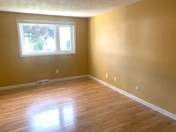 $2,495 | 4 Cedarbrook Village, Unit B, Rochester, NH 03867