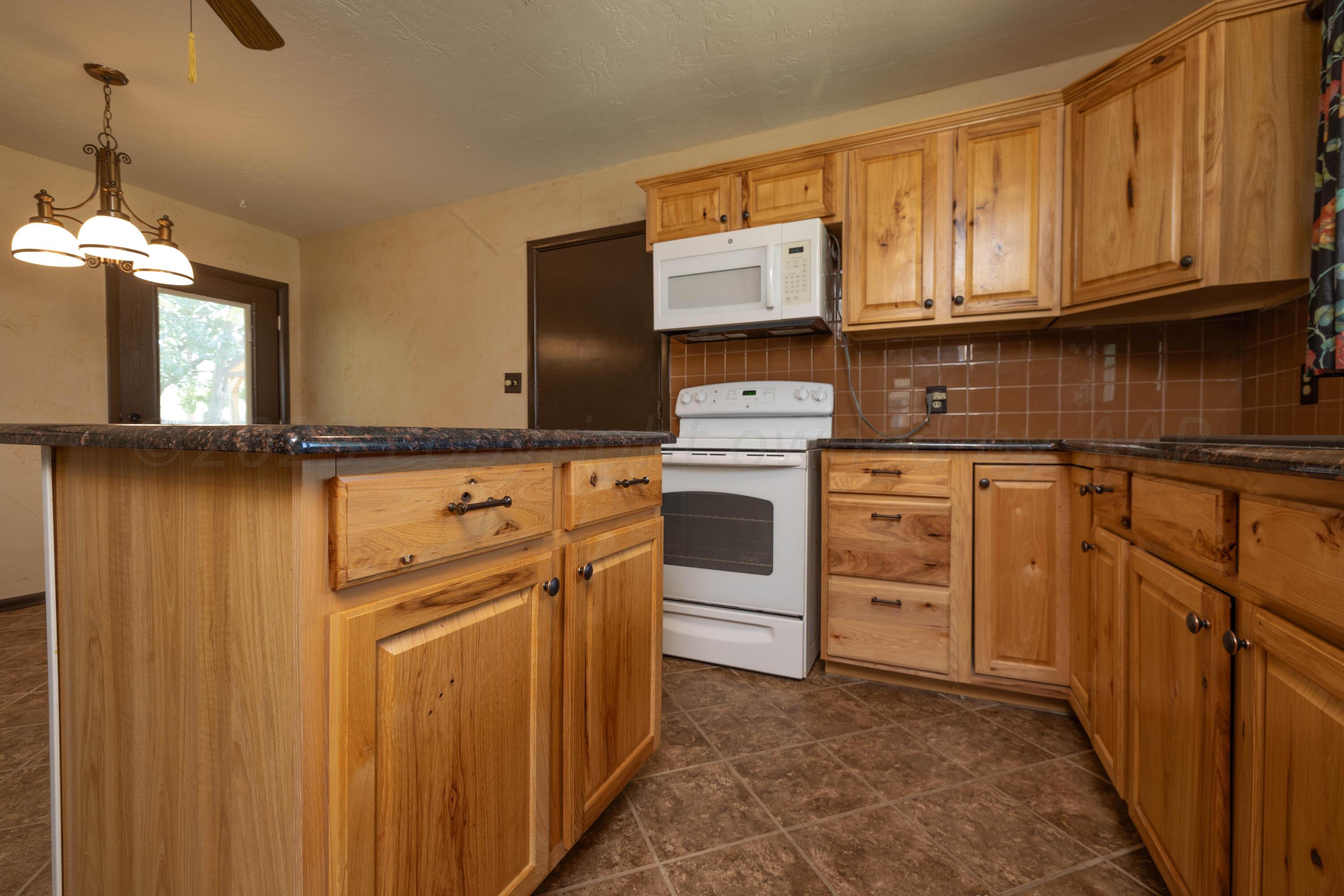 4703 South Lamar Street Amarillo, TX 79110 - Photo 9 of 30 Lamar-9