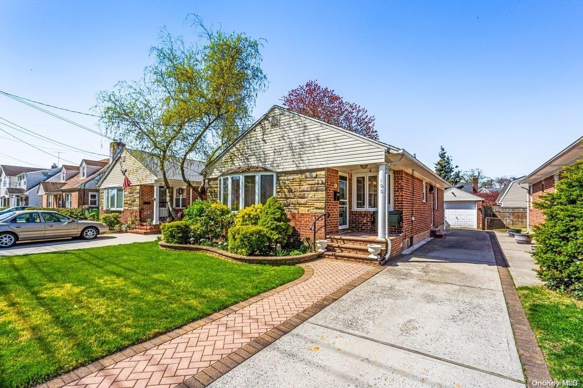 195 Emory Road Mineola, NY 11501 - Photo 1 of 1 1 car garage