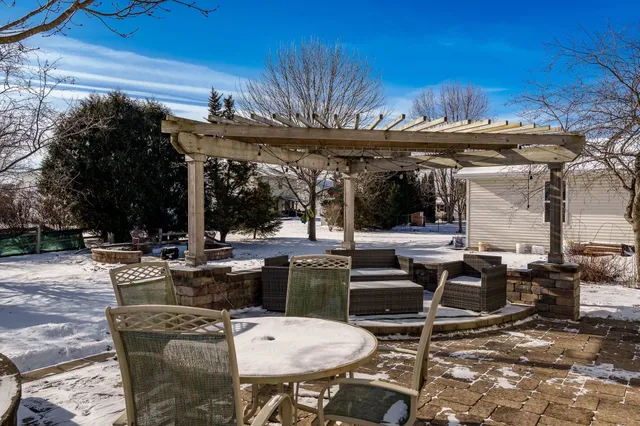 $349,900 | 256 Blaser Drive, Belleville, WI 53508