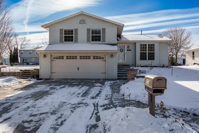 $349,900 | 256 Blaser Drive, Belleville, WI 53508