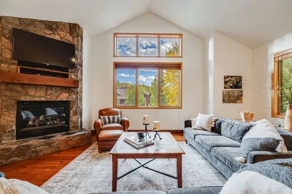 $1,600,000 | 413 Kestrel Lane, Silverthorne, CO 80498