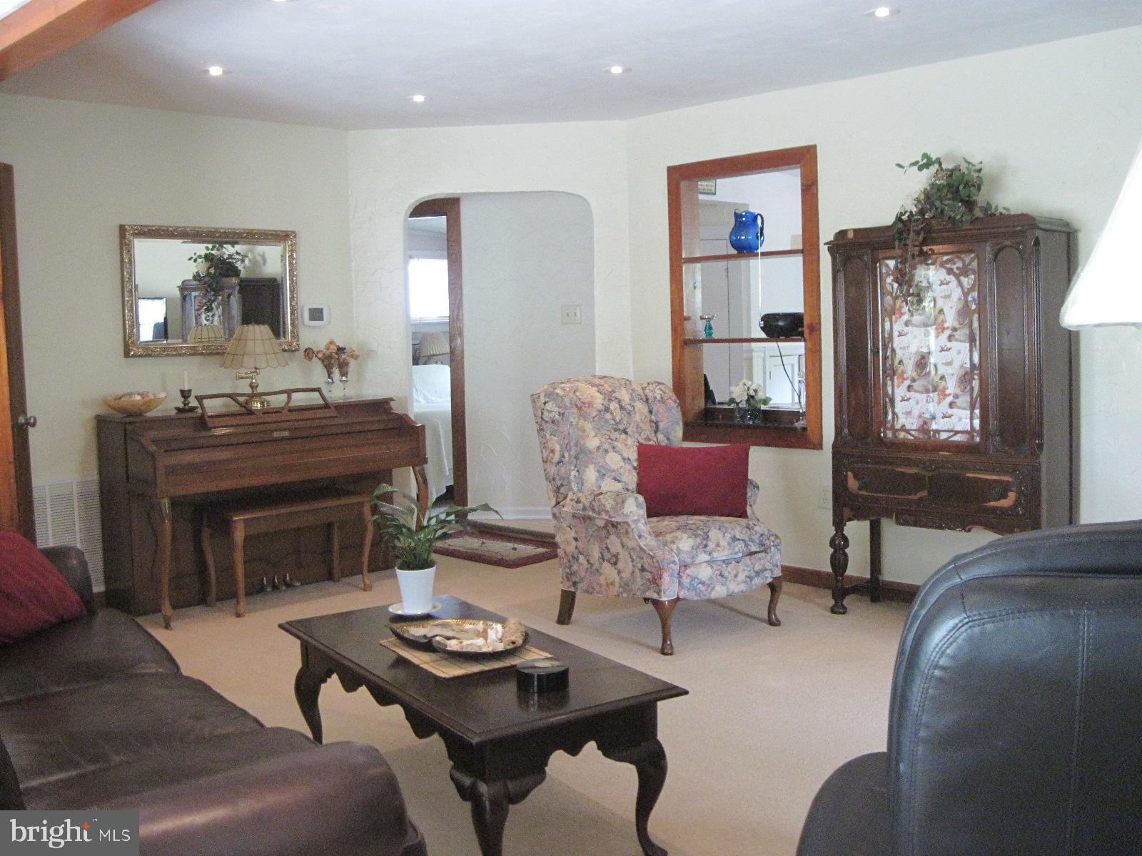 1130 Bowers Bridge Road Manchester, PA 17345 - Photo 9 of 71 living room a