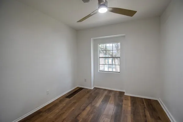 $1,500 | 433 Sunset Drive, Unit 3, Dickinson, TX 77539
