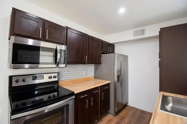 $1,500 | 433 Sunset Drive, Unit 3, Dickinson, TX 77539