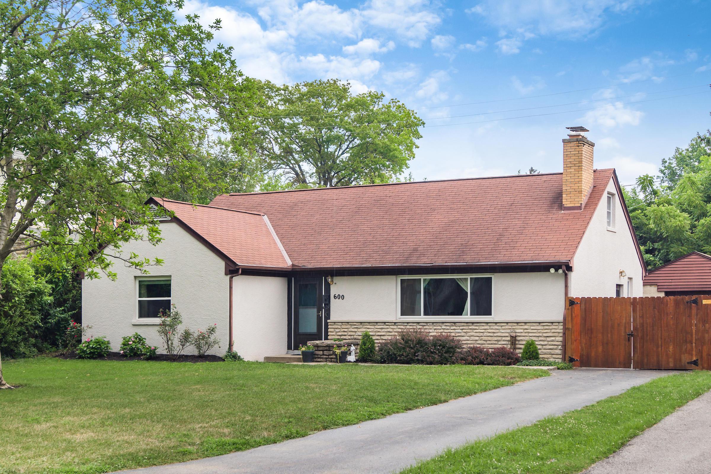 600 Enfield Road Columbus, OH 43209 - Photo 3 of 35
