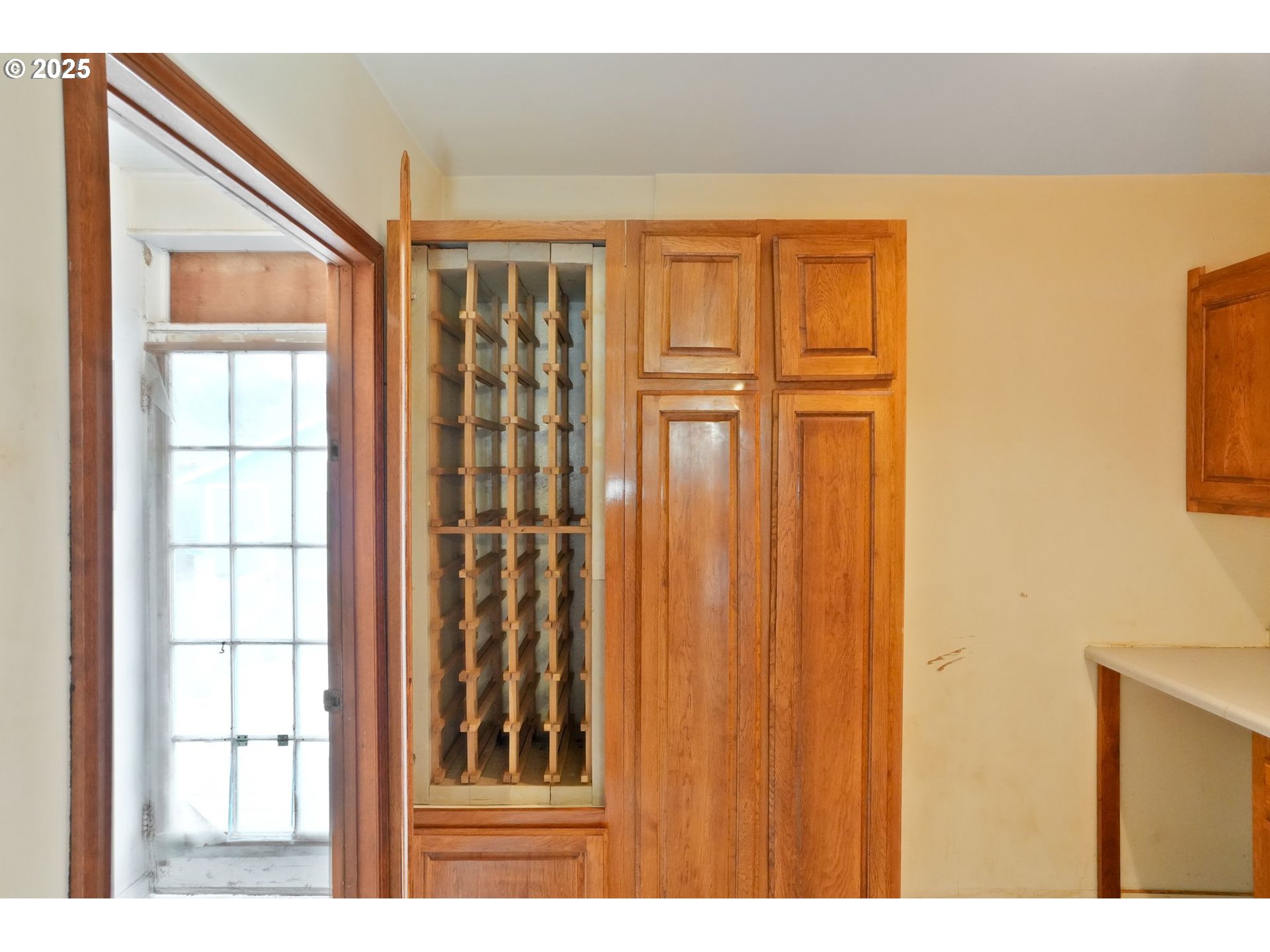 601 South Water Street Silverton, OR 97381 - Photo 24 of 44