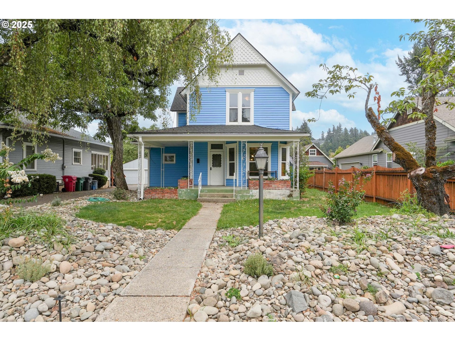 601 South Water Street Silverton, OR 97381 - Photo 6 of 44