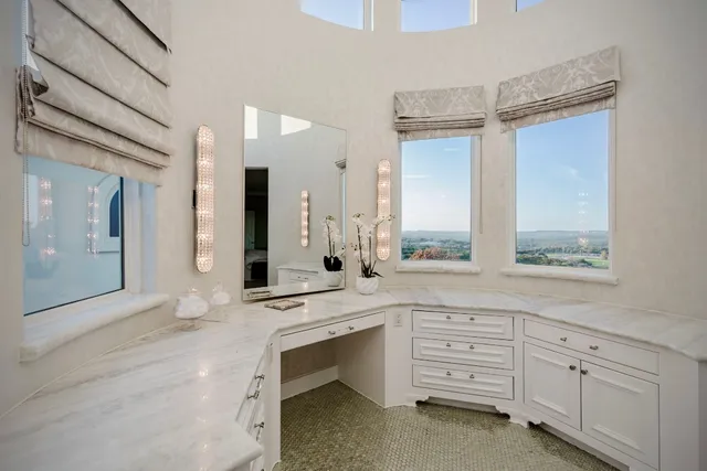 $5,400,000 | 2204 Canonero Drive, Austin, TX 78746