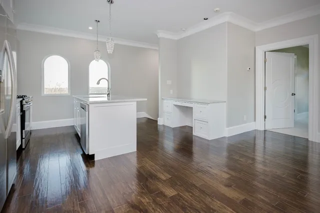 $5,400,000 | 2204 Canonero Drive, Austin, TX 78746