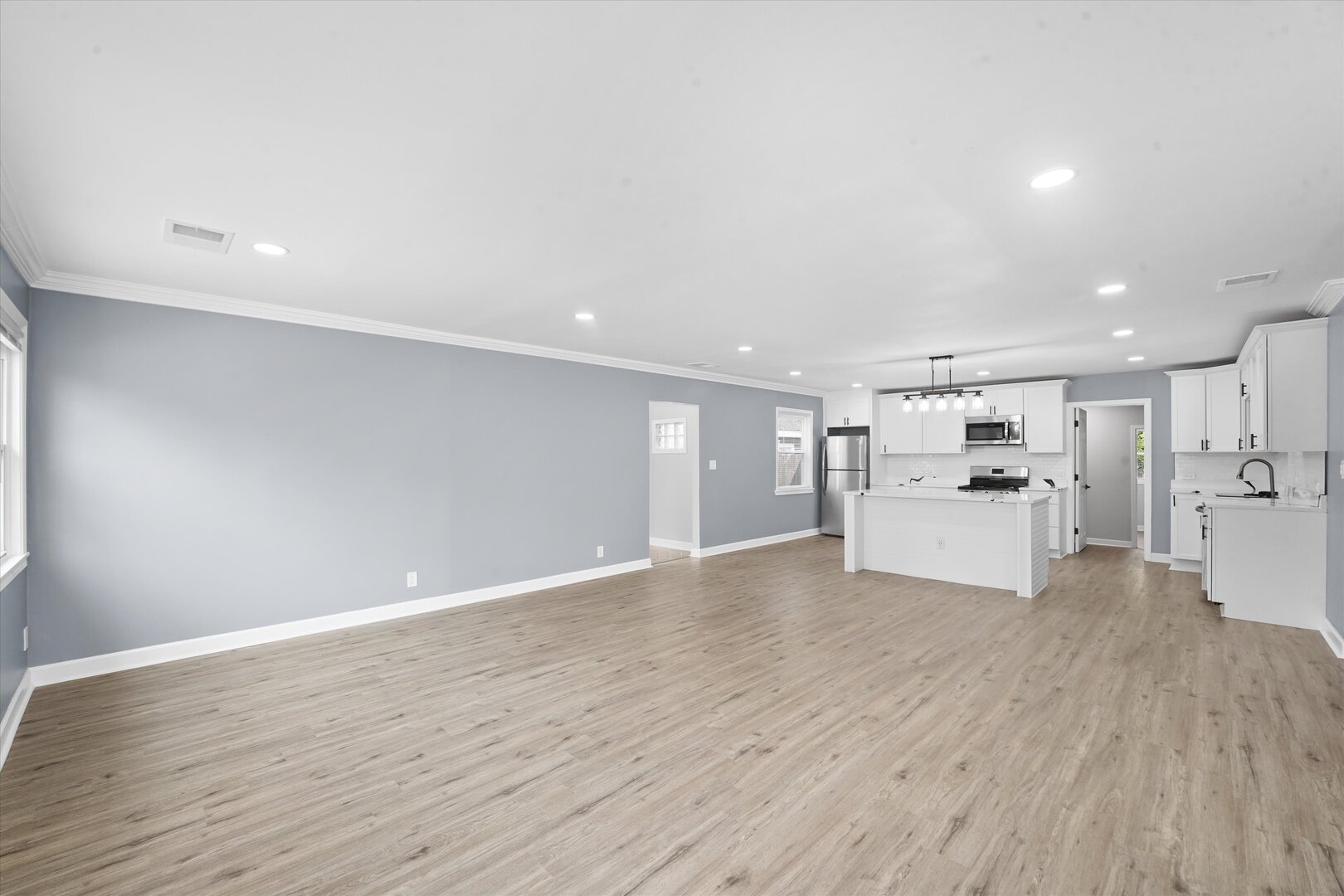 2936 Willow Road Homewood, IL 60430 - Photo 13 of 35