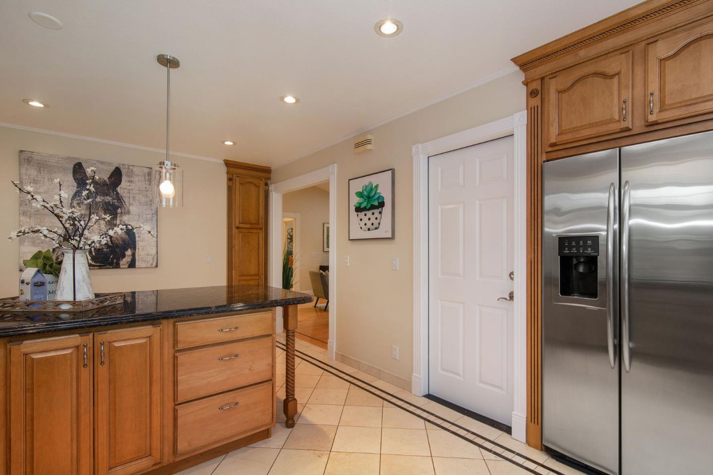 1147 Nilda Avenue Mountain View, CA 94040 - Photo 13 of 37