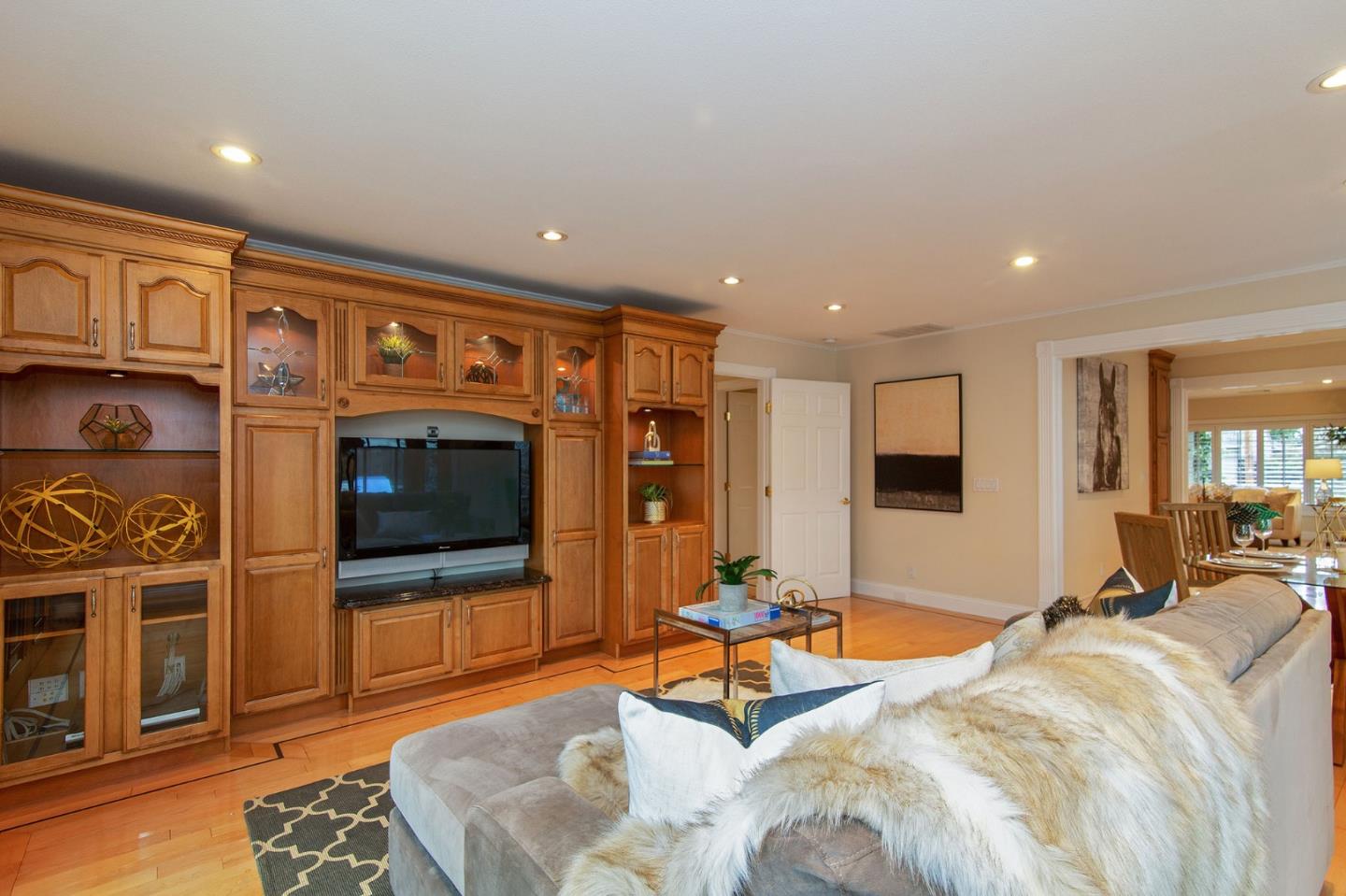 1147 Nilda Avenue Mountain View, CA 94040 - Photo 19 of 37