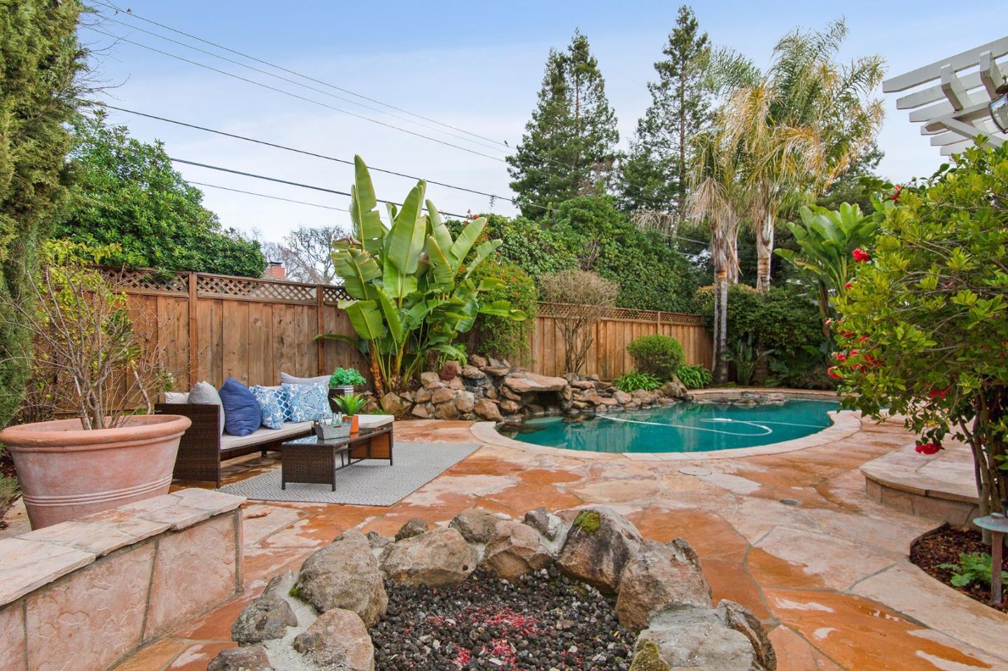 1147 Nilda Avenue Mountain View, CA 94040 - Photo 33 of 37