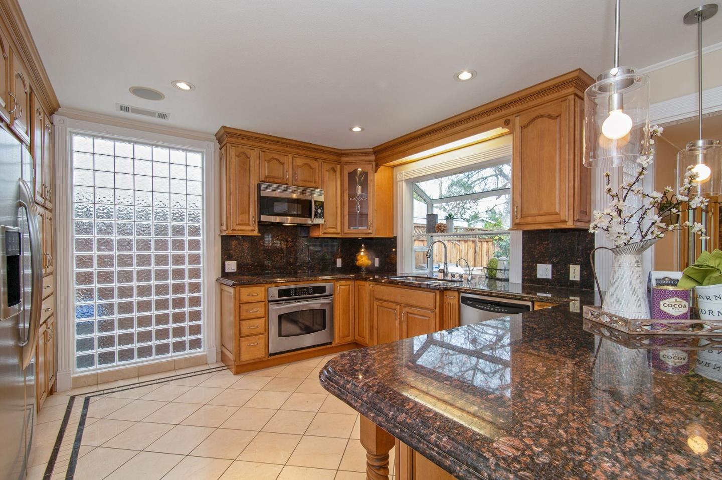 1147 Nilda Avenue Mountain View, CA 94040 - Photo 10 of 37