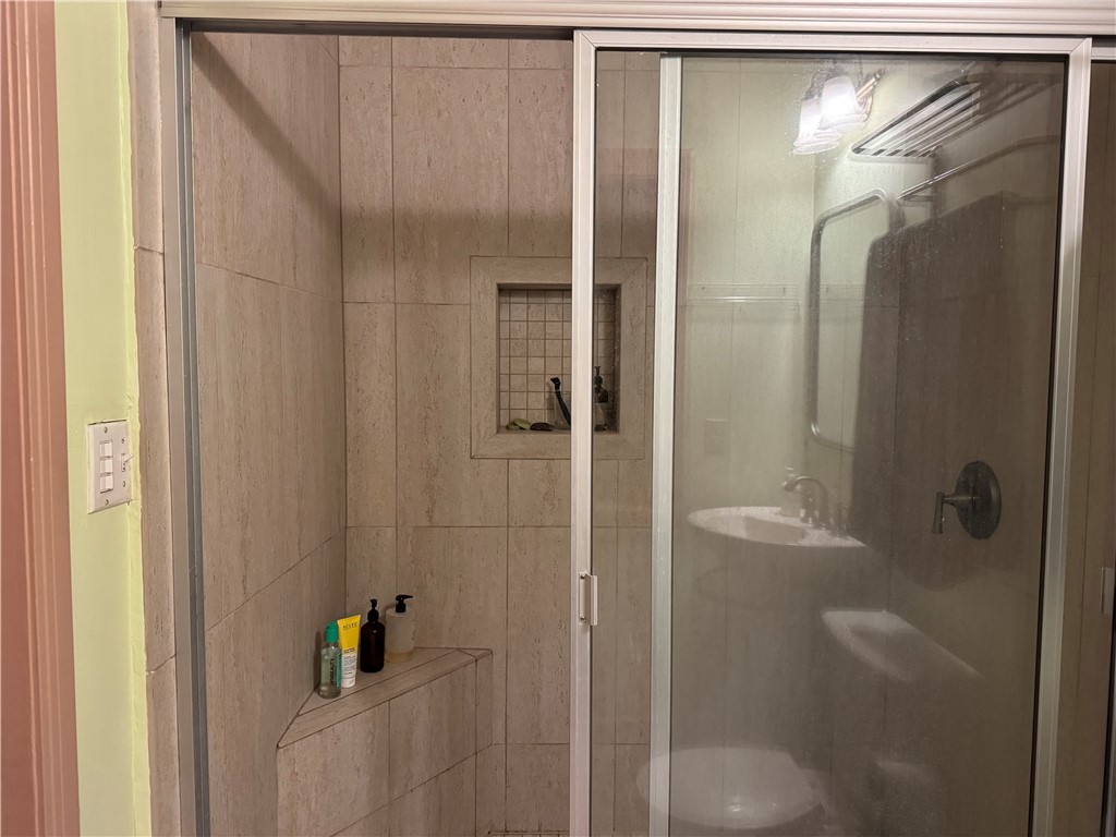 3654 Roderick Road Los Angeles, CA 90065 - Photo 20 of 22