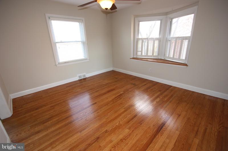 8110 Glen Gary Road Towson, MD 21286 - Photo 10 of 31 Lots of windows in dining room