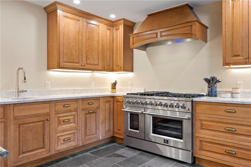 620 Riding Meadow Road Pittsburgh, PA 15238 - Photo 16 of 39 Gallery Image 16