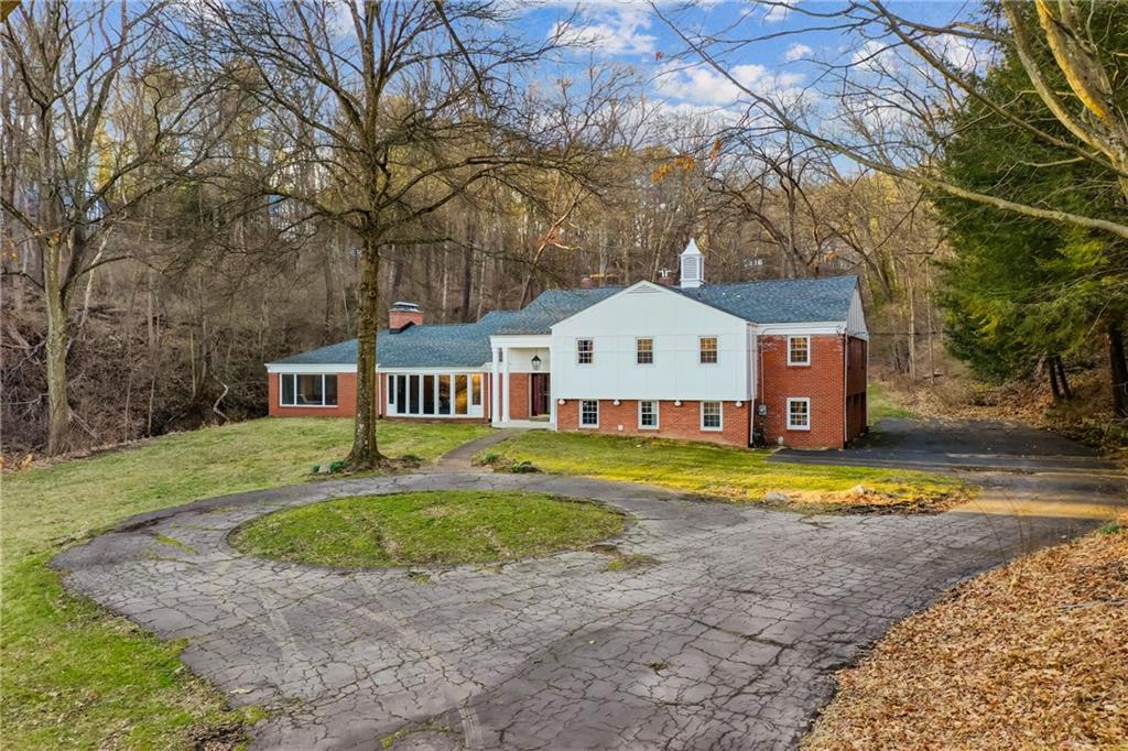 620 Riding Meadow Road Pittsburgh, PA 15238 - Photo 4 of 39 Gallery Image 4