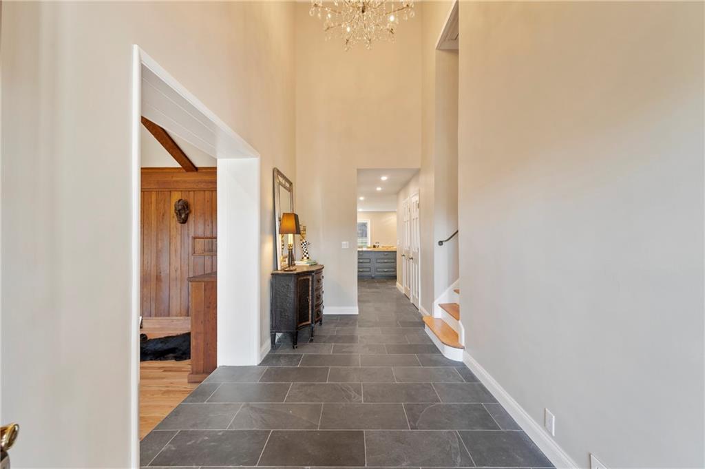 620 Riding Meadow Road Pittsburgh, PA 15238 - Photo 5 of 39 Gallery Image 5