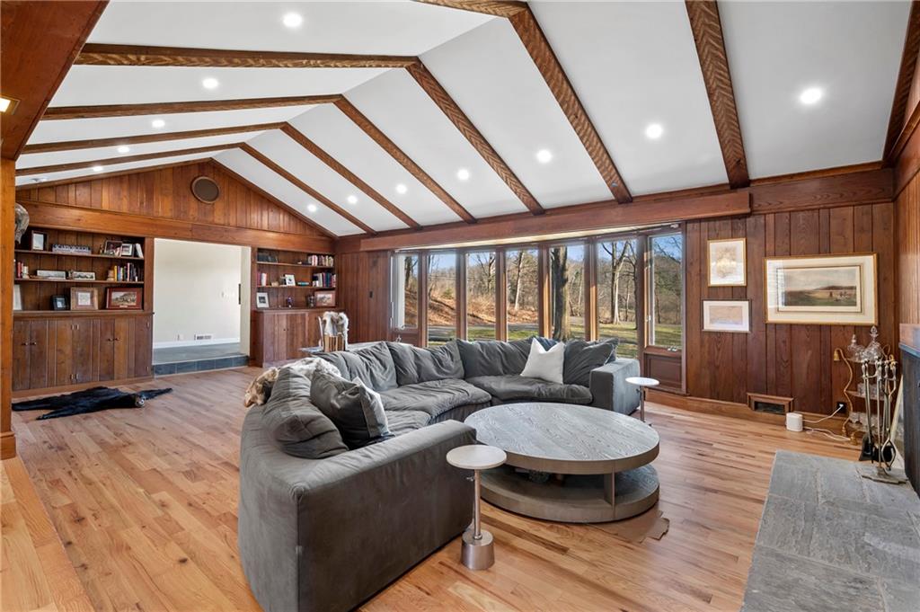 620 Riding Meadow Road Pittsburgh, PA 15238 - Photo 10 of 39 Gallery Image 10