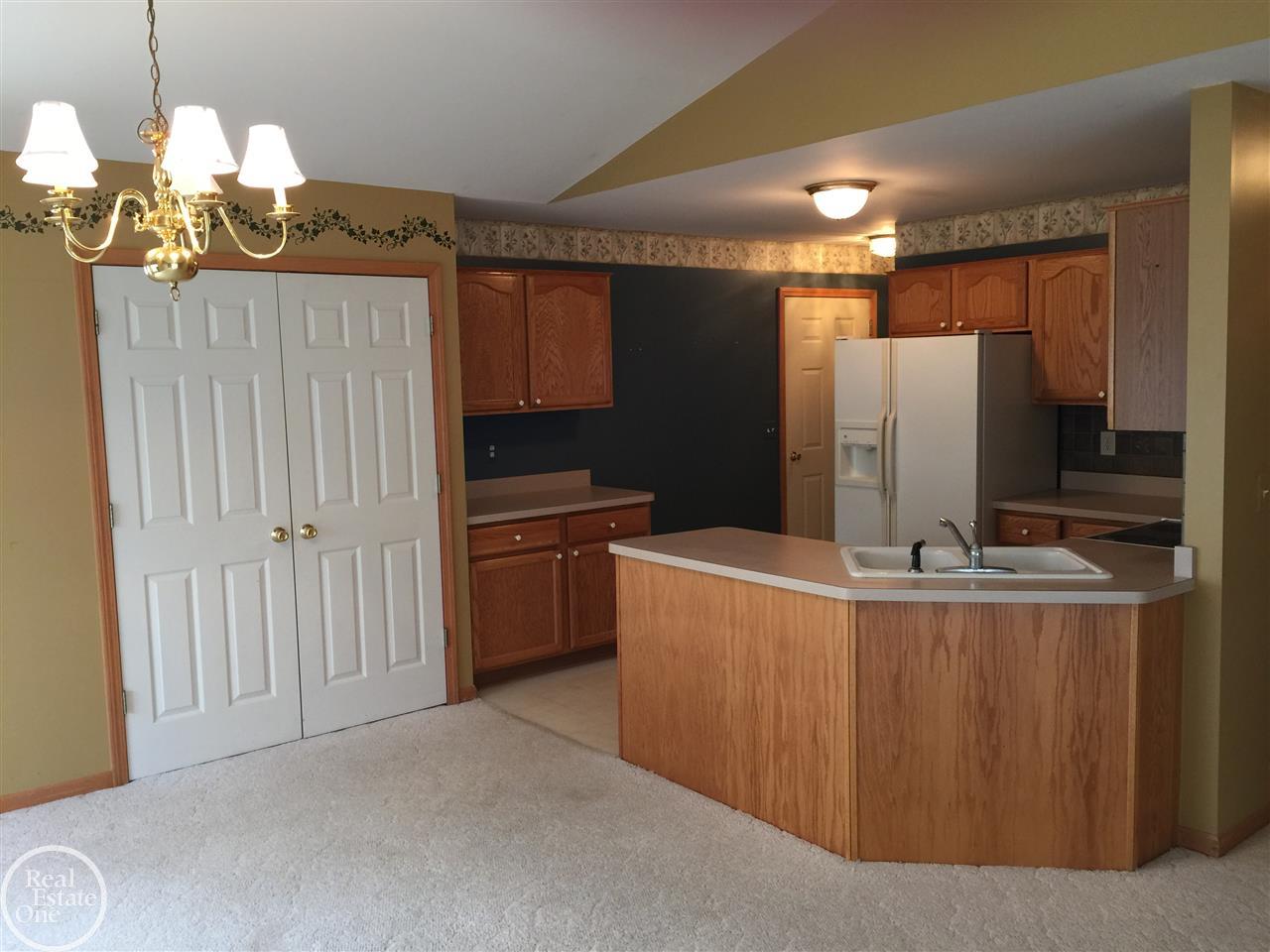477 Newcastle Lane Romeo, MI 48065 - Photo 13 of 23 31294995-12.JPG