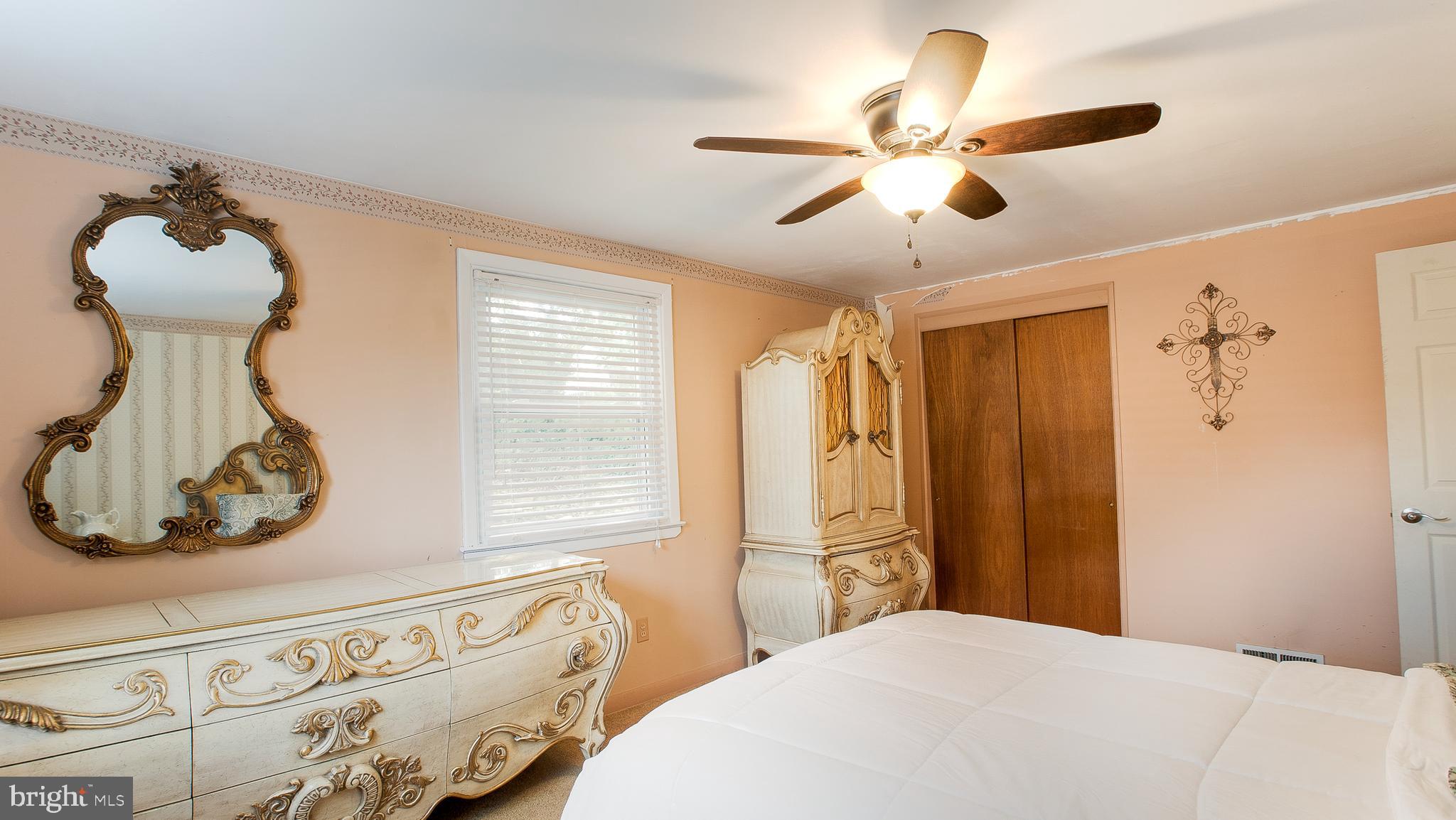 213 Glendale Road Havertown, PA 19083 - Photo 17 of 26