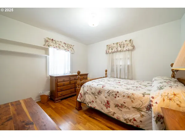 $449,900 | 46280 East Lyons Mill City Drive, Lyons, OR 97358