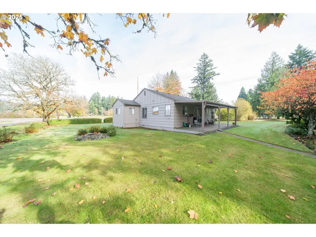 a house view with a outdoor space