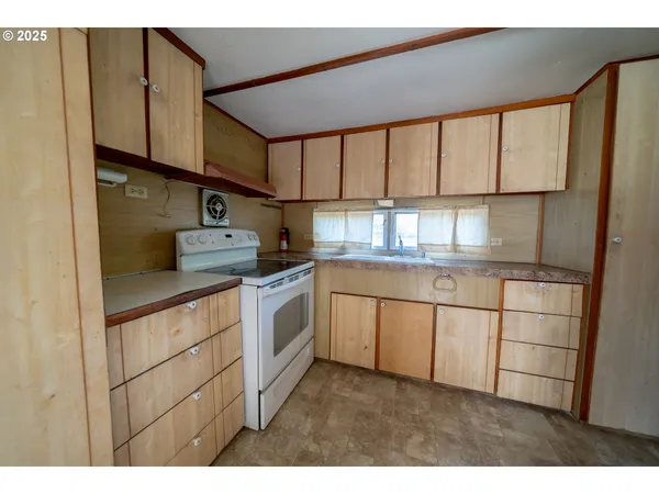 $449,900 | 46280 East Lyons Mill City Drive, Lyons, OR 97358