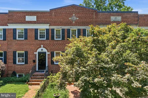 $799,000 | 1128 Powhatan Street, Alexandria, VA 22314