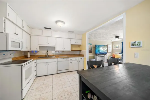 $349,000 | 550 3rd Street Southwest, Largo, FL 33770