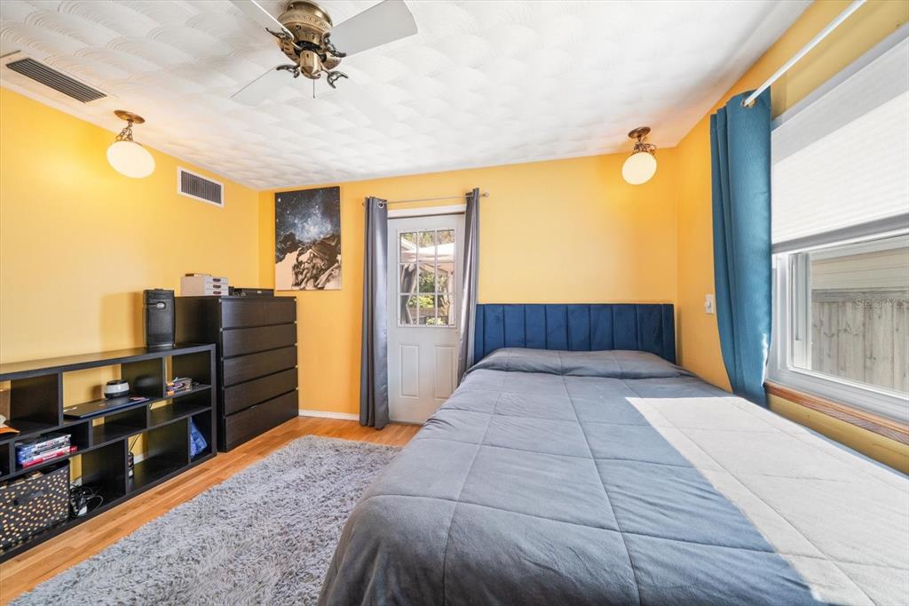 550 3rd Street Southwest Largo, FL 33770 - Photo 25 of 40