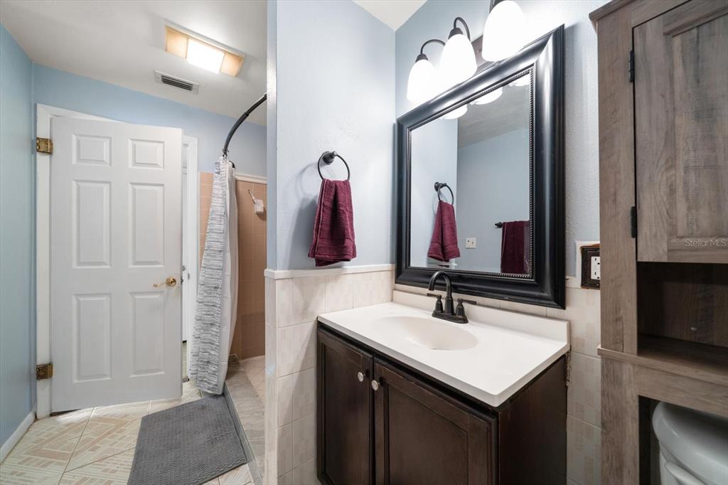 550 3rd Street Southwest Largo, FL 33770 - Photo 29 of 40