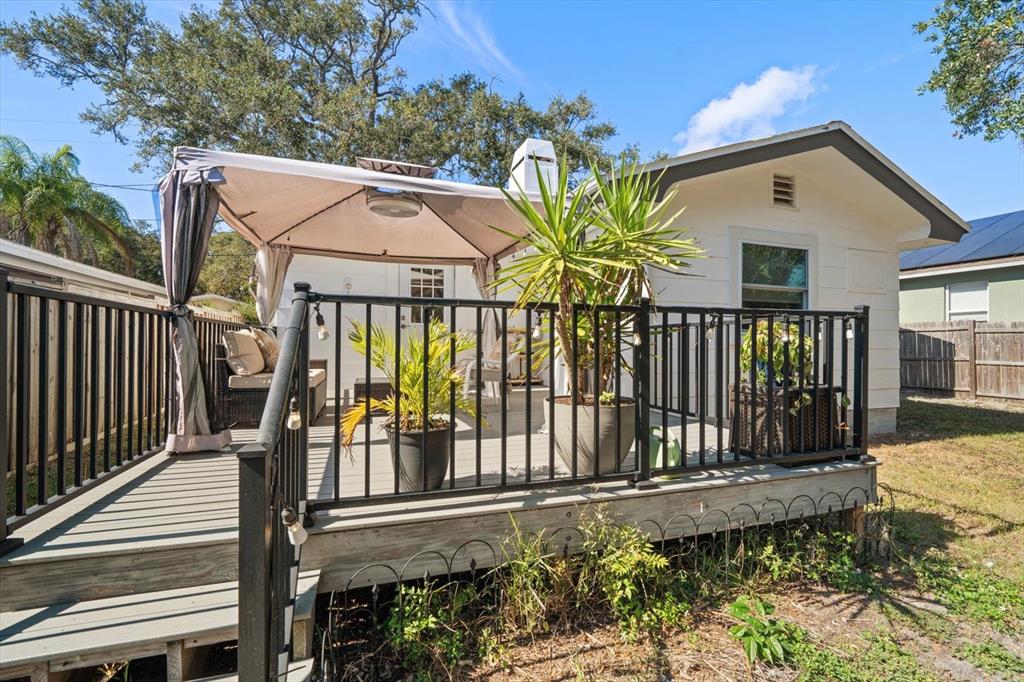 550 3rd Street Southwest Largo, FL 33770 - Photo 35 of 40