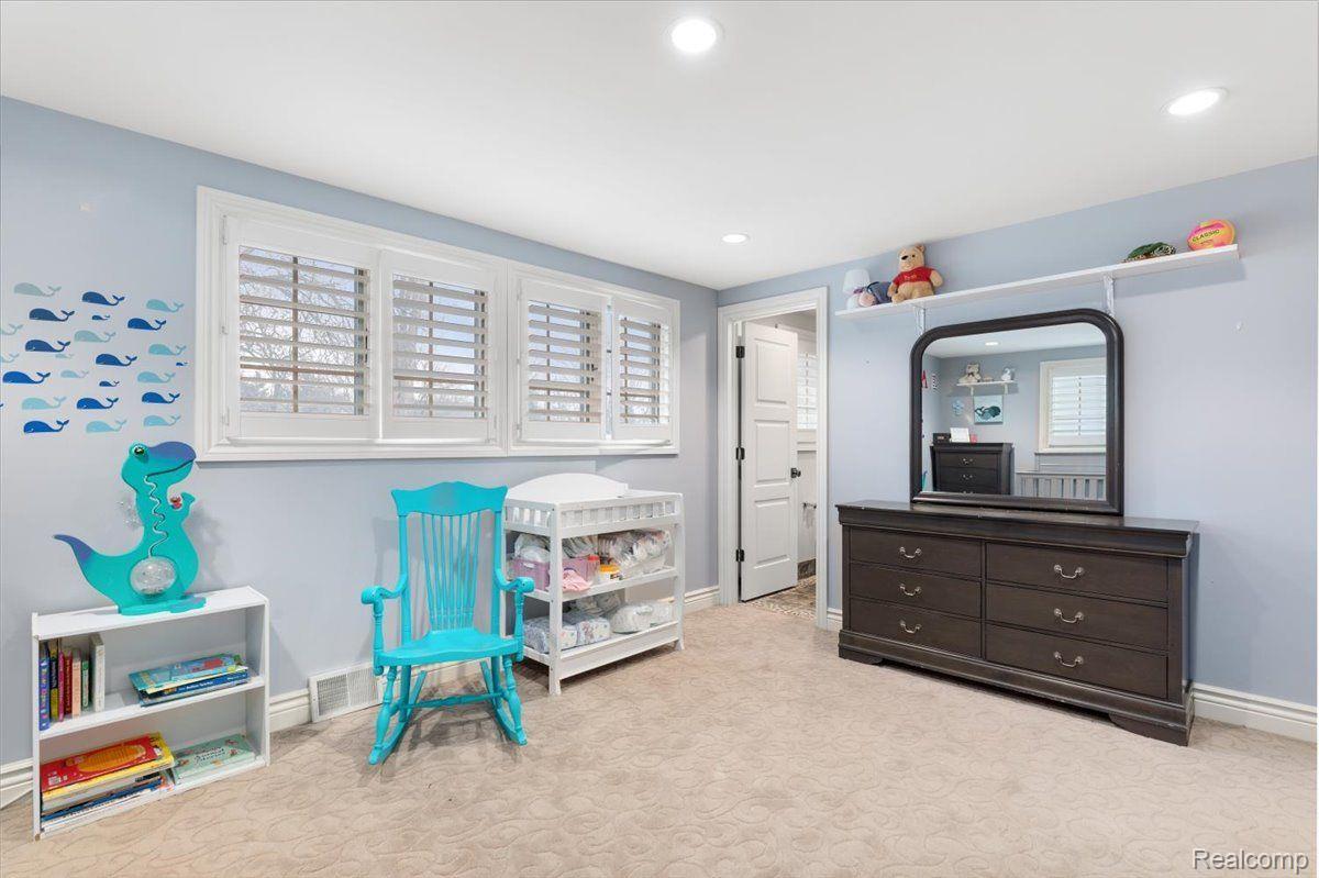165 Lewiston Road Grosse Pointe, MI 48236 - Photo 38 of 61 Gallery Image 38