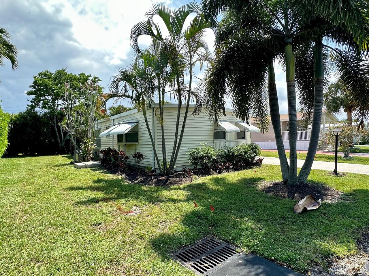 8070 South Street Boca Raton, FL 33433 - Photo 20 of 35 a view of a backyard