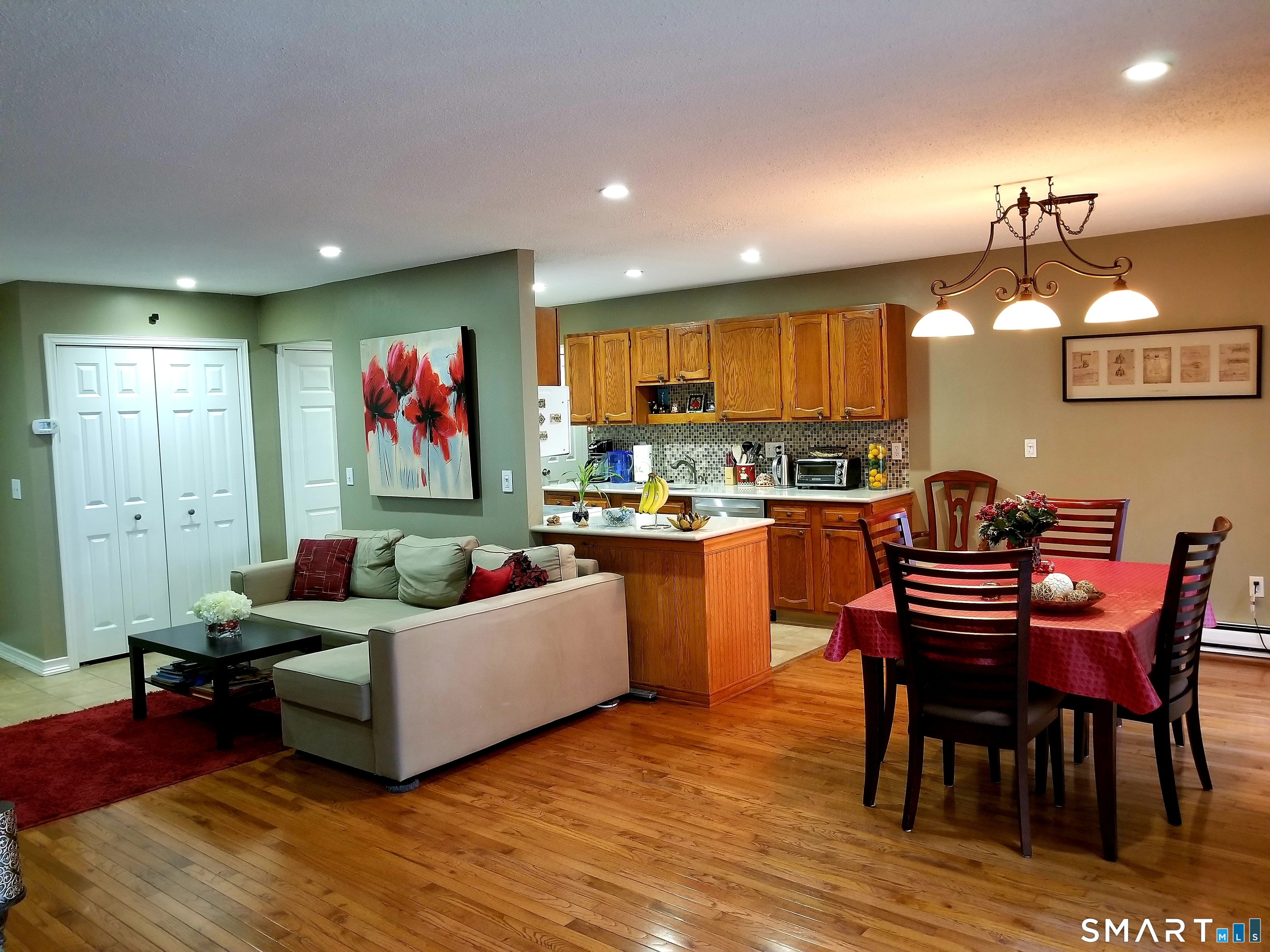 950 Cove Road, Unit A1 Stamford, CT 06902 - Photo 3 of 21