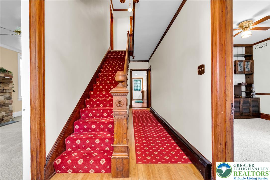 4006 Hecktown Road Bethlehem, PA 18020 - Photo 6 of 100