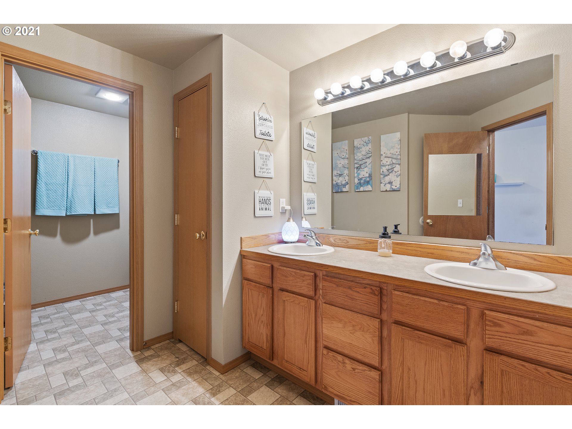 720 Schaffran Road Castle Rock, WA 98611 - Photo 17 of 32 Gallery Image 17