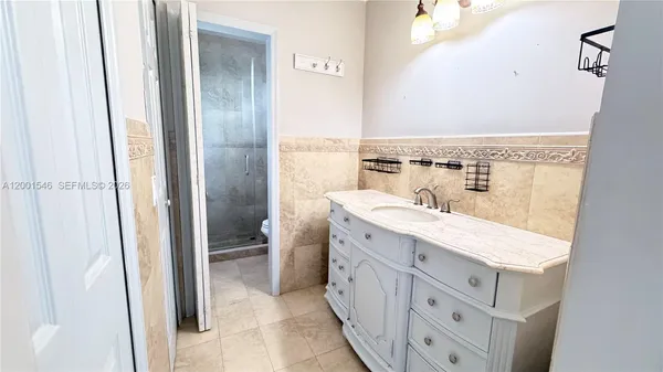 $3,150 | Tamiami, Miami, FL 33185