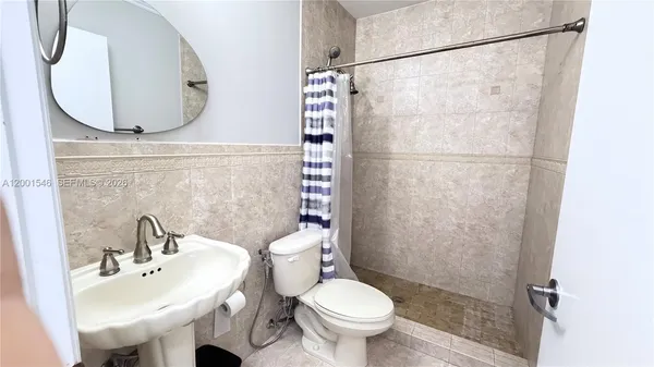 $3,150 | Tamiami, Miami, FL 33185